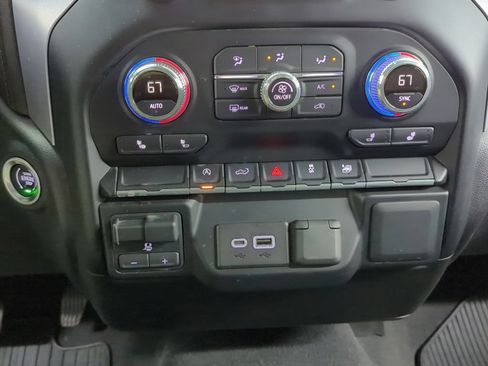 Used 2019 GMC Sierra 1500 Elevation w/ Elevation Value Package AWD/4WD image 15