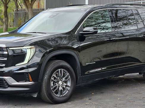 Used 2025 GMC Acadia Elevation AWD/4WD image 1