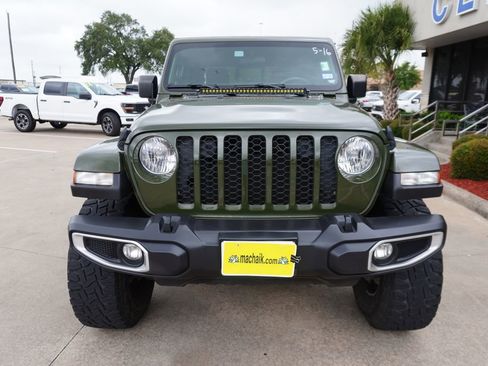 Used 2023 Jeep Gladiator Sport AWD/4WD image 2
