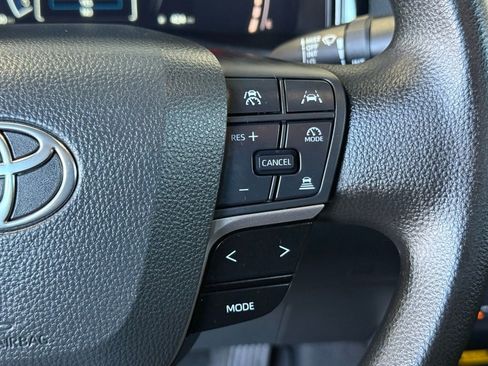 Used 2025 Toyota Camry LE image 23