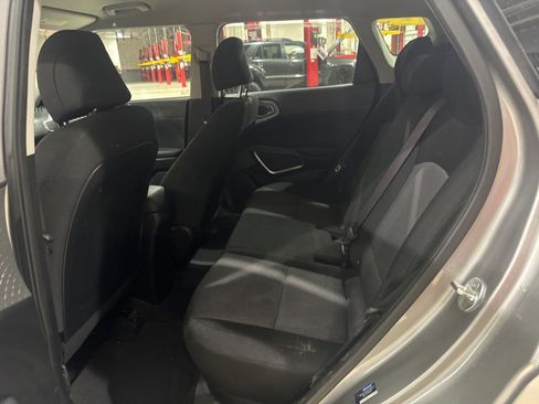 Used 2022 Kia Soul LX FWD image 9