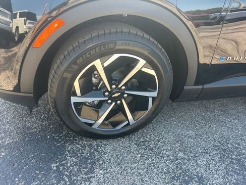 New 2026 Chevrolet Equinox EV LT image 10