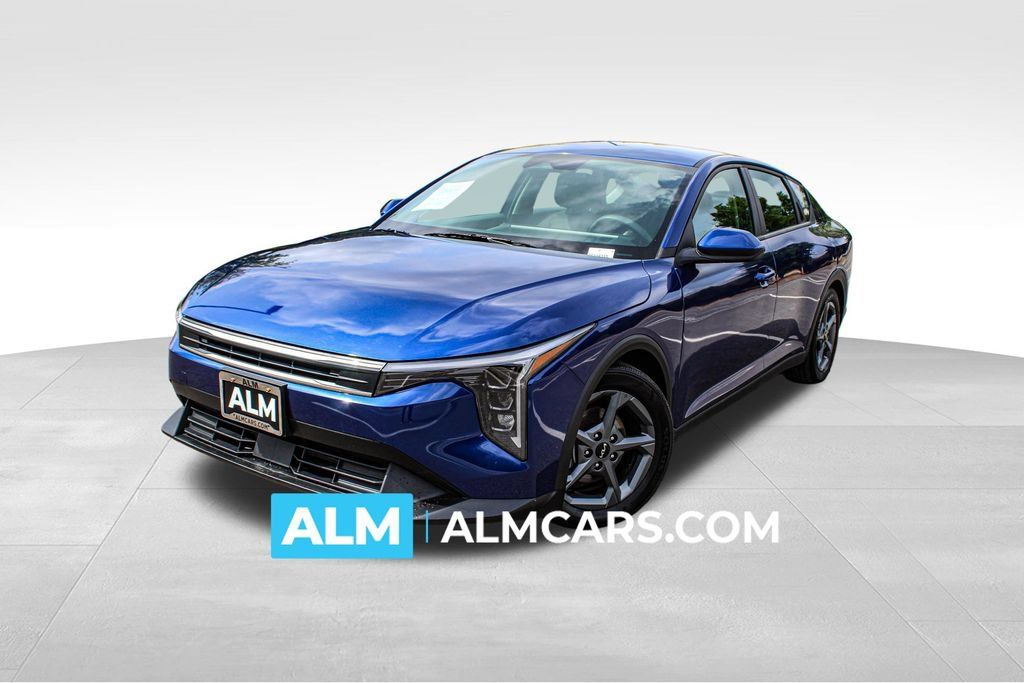 Used 2025 Kia K4 FWD image 1