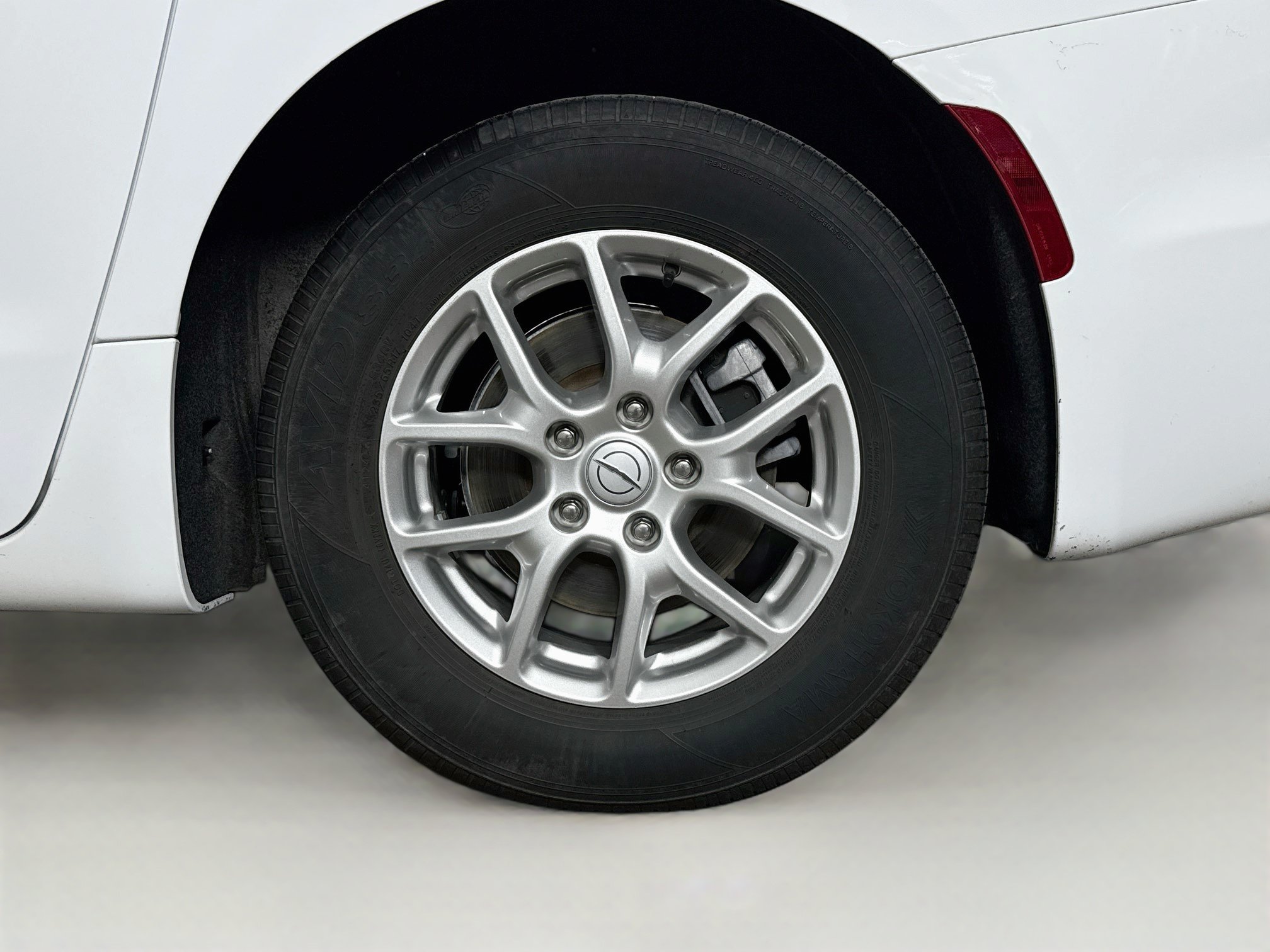 Used 2025 Chrysler Pacifica Select FWD image 37