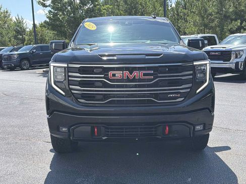 Used 2025 GMC Sierra 1500 AT4 w/ AT4 Premium Package AWD/4WD image 39
