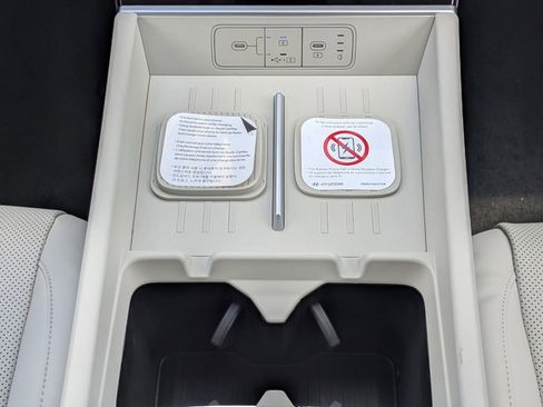 New 2026 Hyundai Santa Fe SE image 18