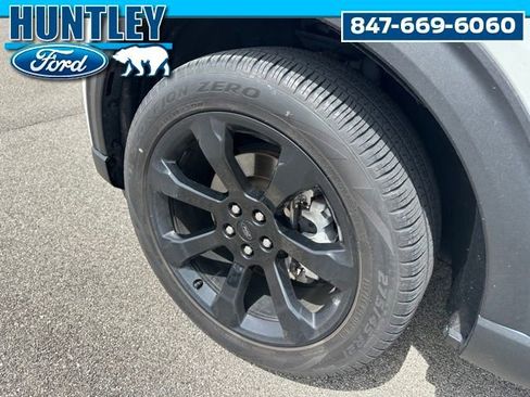 Used 2023 Ford Explorer ST-Line w/ Class IV Trailer Tow Package AWD/4WD image 7