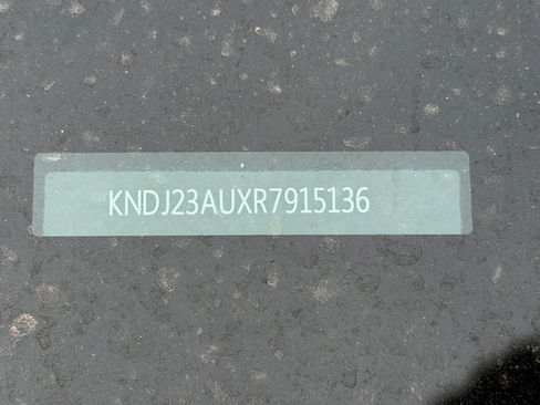 Used 2024 Kia Soul LX w/ Option Group 015 image 10