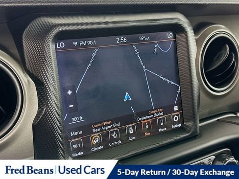 Certified 2022 Jeep Gladiator Willys image 15