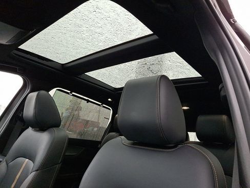 Used 2024 MAZDA CX-90 Plug-In Hybrid w/ Premium Plus image 15