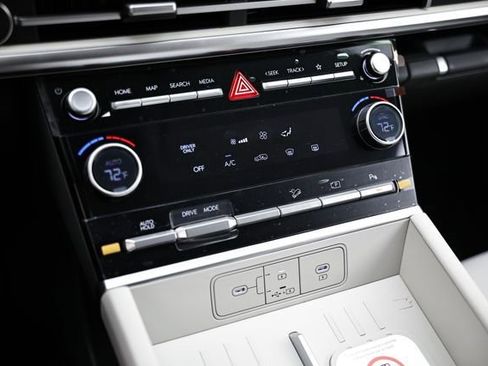 New 2026 Hyundai Santa Fe SE image 15