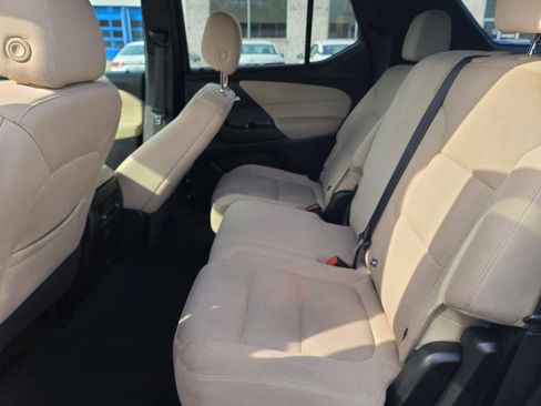 Used 2023 Chevrolet Traverse LS AWD/4WD image 14
