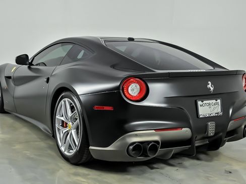 Used 2014 Ferrari F12 Berlinetta RWD image 8
