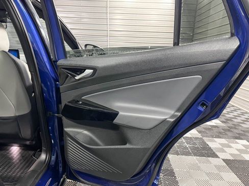 Used 2021 Volkswagen ID.4 Pro S image 32