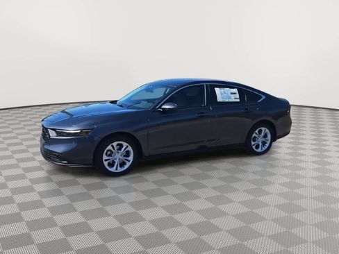 New 2025 Honda Accord LX image 4