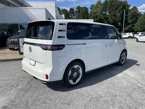 New 2025 Volkswagen ID. Buzz Pro S image 3