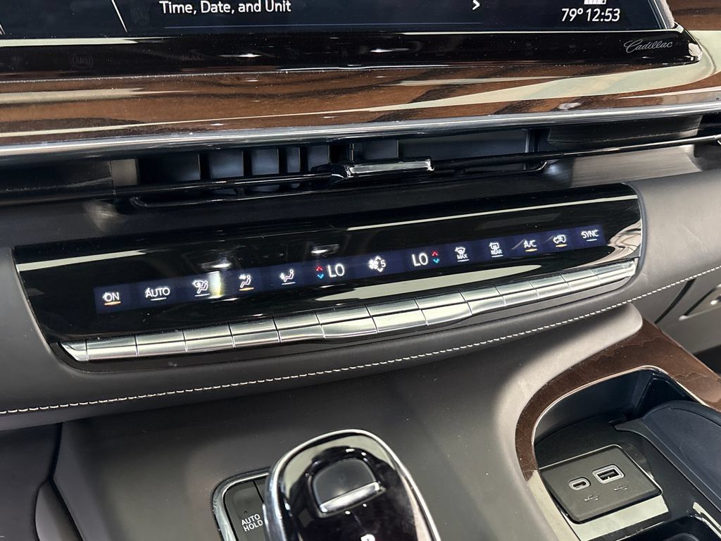 Used 2022 Cadillac Escalade Sport Platinum w/ LPO, ONYX Package AWD/4WD image 45