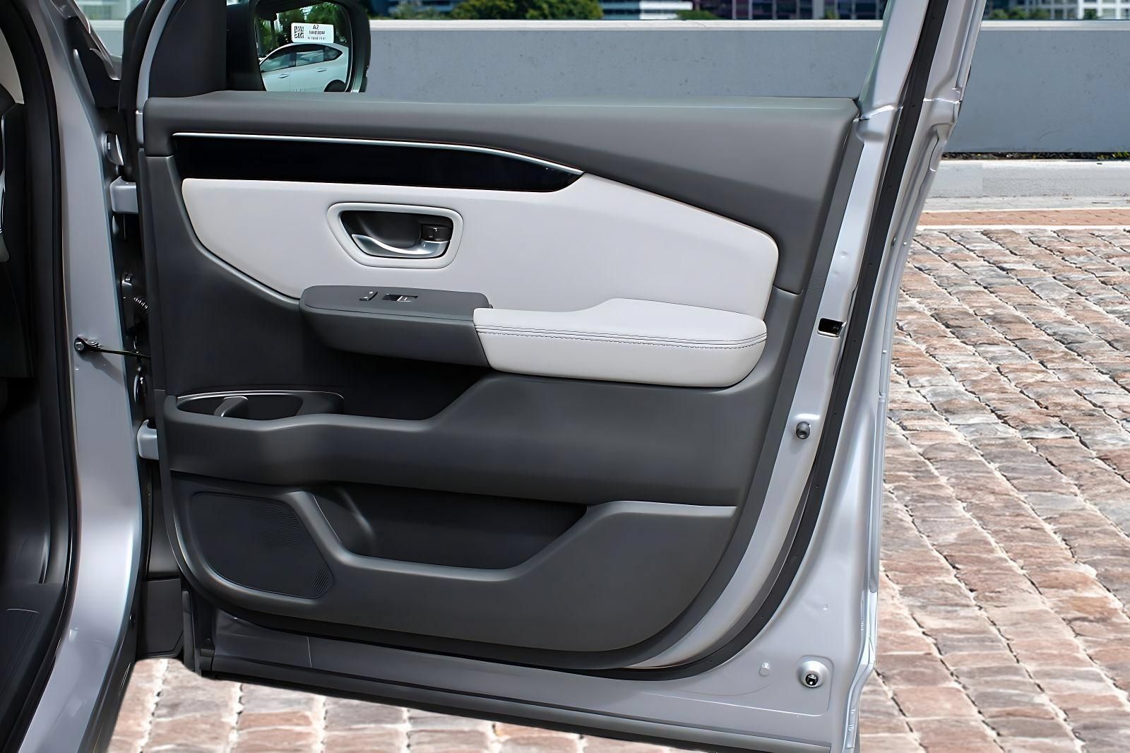 New 2025 Honda Pilot EX-L image 13