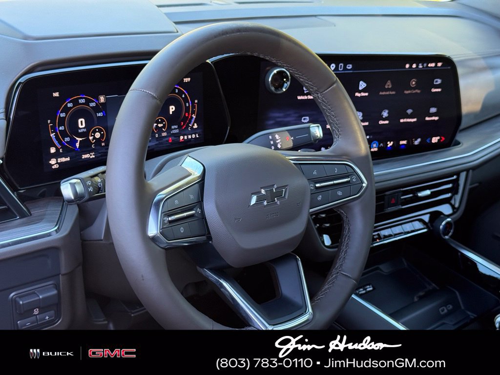 Used 2025 Chevrolet Suburban Z71 w/ Z71 Off-Road Package AWD/4WD image 17
