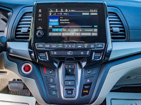 Used 2021 Honda Odyssey EX-L image 25