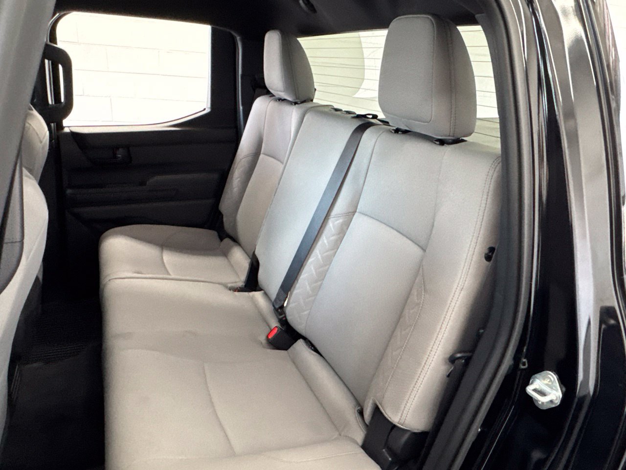 Used 2024 Toyota Tacoma SR5 AWD/4WD image 37