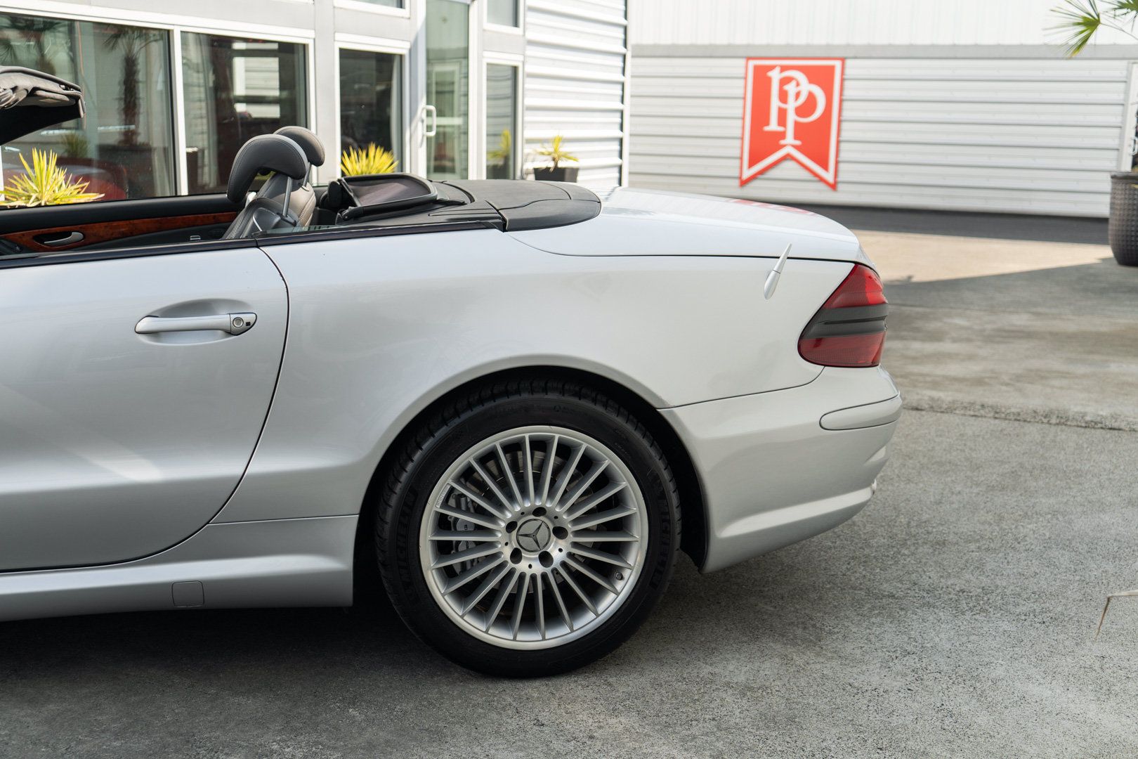 Used 2003 Mercedes-Benz SL 55 AMG image 5