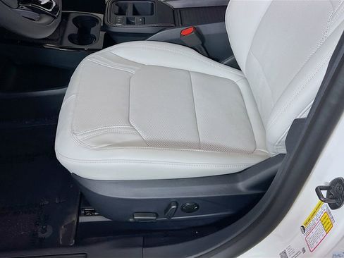 New 2026 Ford Mustang Mach-E Premium image 23