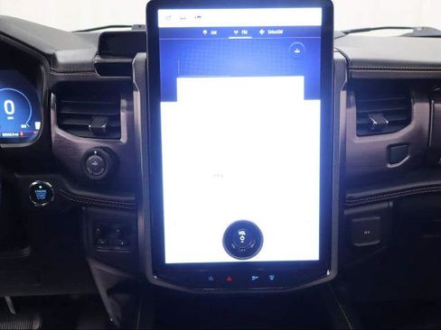 Certified 2022 Ford Expedition Platinum image 34