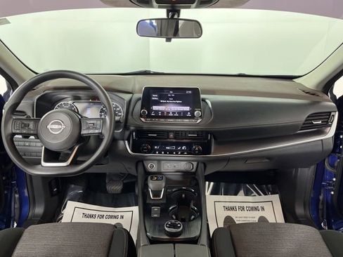 Used 2022 Nissan Rogue SV image 37