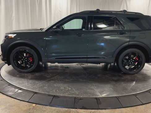 Used 2023 Ford Explorer ST w/ Equipment Group 401A image 7