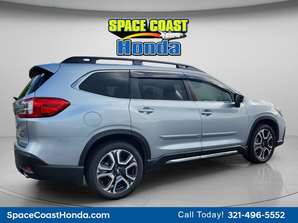 Used 2024 Subaru Ascent Limited w/ Technology Package AWD/4WD image 3