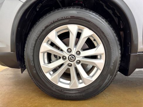 Used 2018 Nissan Rogue S w/ S Value Package image 39
