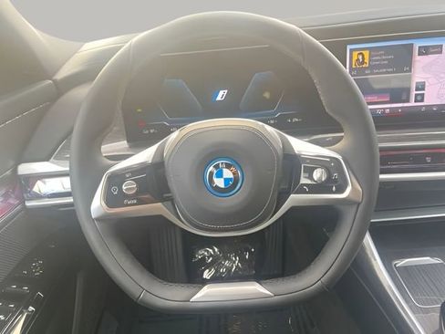 Used 2024 BMW i7 eDrive50 RWD image 14