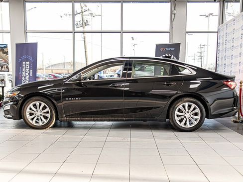 Used 2020 Chevrolet Malibu LT w/ Leather Package image 6