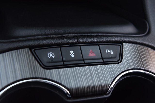 Used 2023 GMC Acadia SLT FWD image 19
