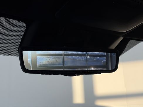 Used 2023 Toyota Tundra Platinum w/ Advanced Package image 33