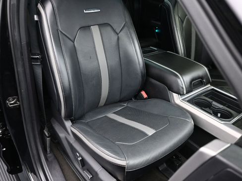 Used 2018 Ford F250 Platinum w/ Platinum Ultimate Package AWD/4WD image 39