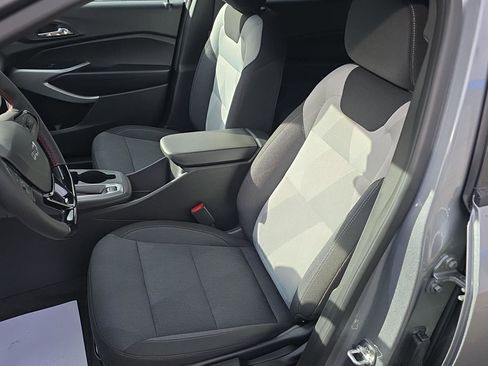 New 2025 Chevrolet Trax RS w/ Driver Confidence Package image 12