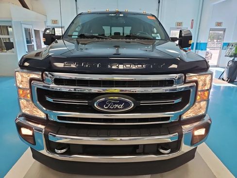 Used 2022 Ford F250 Lariat w/ Chrome Package AWD/4WD image 3