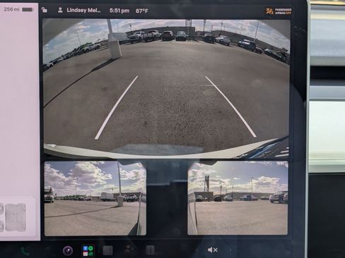 Used 2021 Tesla Model Y Long Range AWD/4WD image 21