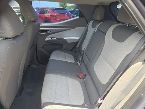 Used 2022 Chevrolet Bolt EUV Premier FWD image 13