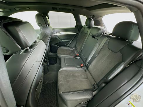 Used 2020 Audi SQ5 Premium Plus w/ Premium Plus Package image 29