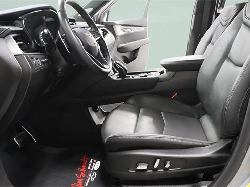 Used 2024 Cadillac XT6 Sport image 22