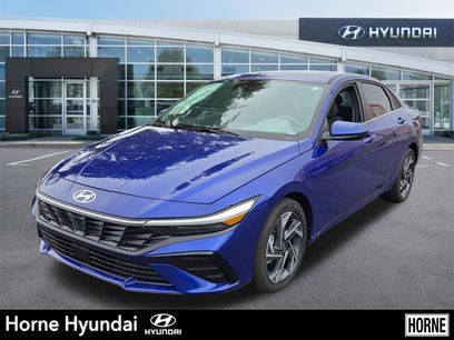 New 2025 Hyundai Elantra SEL