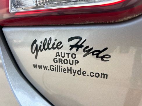 Used 2022 Chevrolet Malibu LT image 6