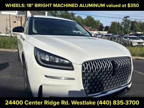 Used 2023 Lincoln Corsair AWD image 4