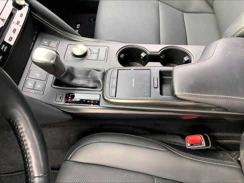 Used 2023 Lexus IS 300 300 image 13