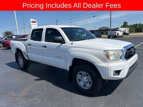 Used 2014 Toyota Tacoma PreRunner w/ SR5 Package RWD image 19