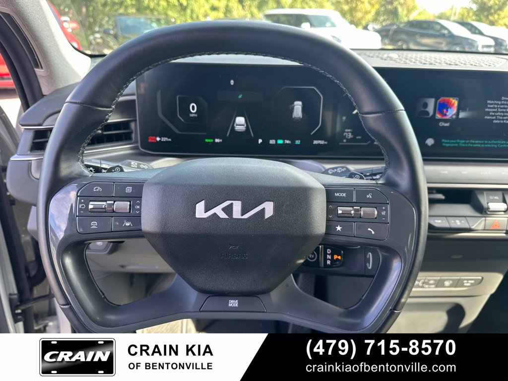 Certified 2024 Kia EV9 Light Long Range RWD image 22