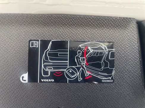 Certified 2023 Volvo XC90 B5 Core w/ Climate Package image 12